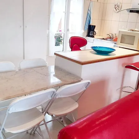 Maison De Charme à Avec Barbecue Et Parking Gacé