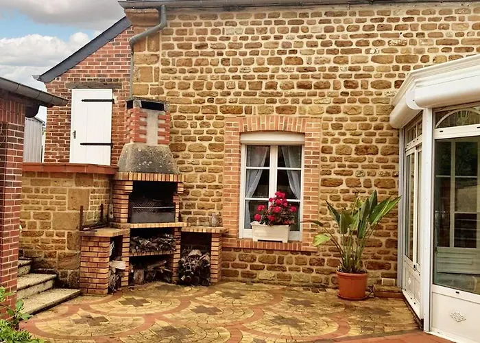 Prázdninový dům Maison De Charme A Avec Barbecue Et Parking